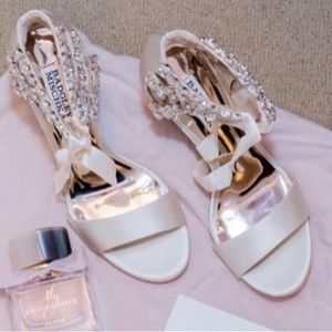 Women’s Badgley Mischka size 6 1/2 block heel sandals